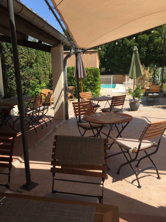 Le Cheval Blanc Bed & Breakfast La Bastide-des-Jourdans Ngoại thất bức ảnh